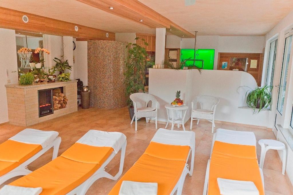 Ferienhotel Muehlleithen Klingenthal Esterno foto